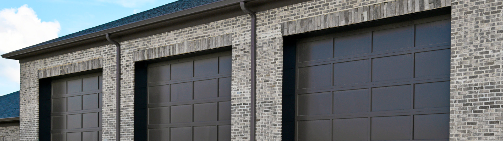 professional installation of commercial garage doors1